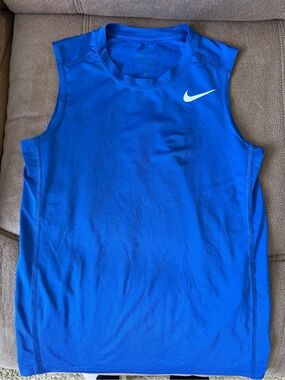 🎀3/$25🎀 Nike Blue Sleeveless Dri-FIT Tank Top with White Swoosh, small